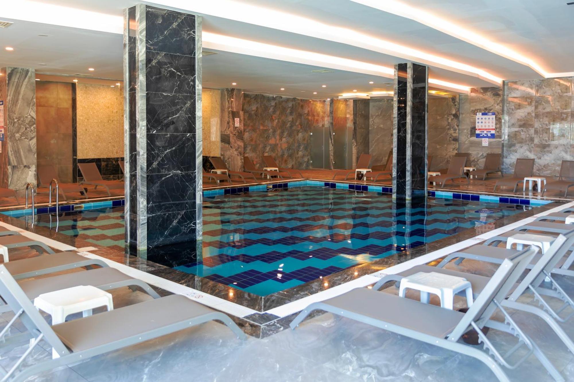 Crystal Centro Resort - Ultimate All Inclusive Antalya Buitenkant foto